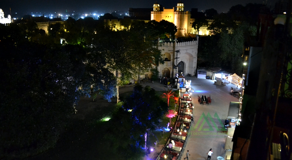 Fort Road Food Street Lahore